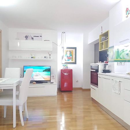 White Dream Suites Яш Екстериор снимка