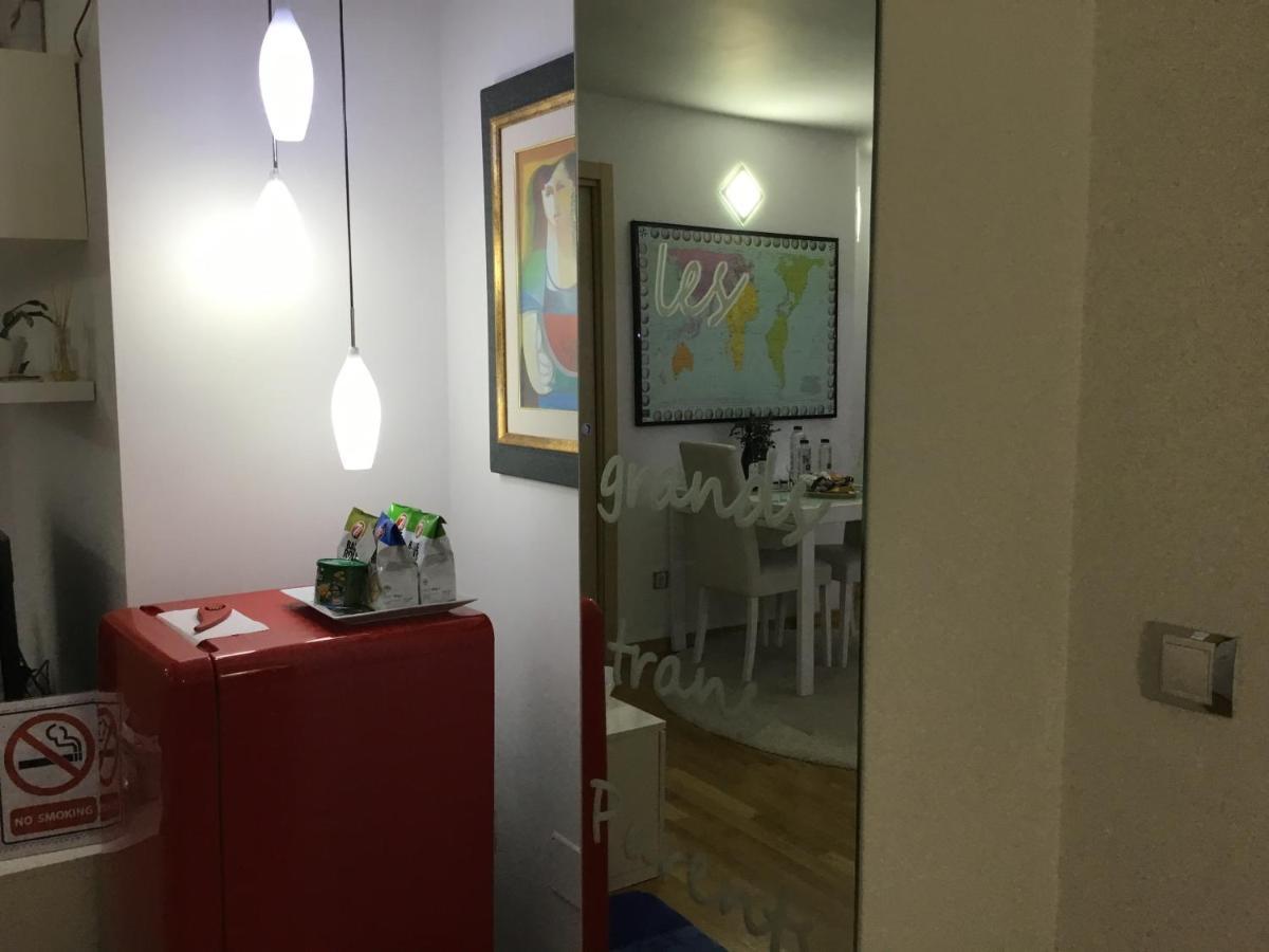 White Dream Suites Яш Екстериор снимка