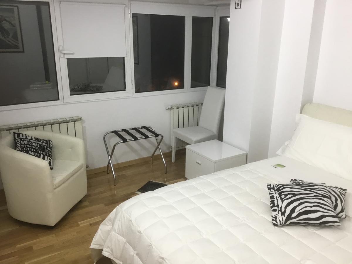 White Dream Suites Яш Екстериор снимка