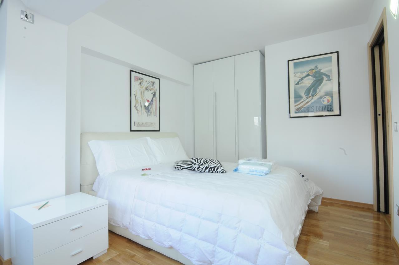 White Dream Suites Яш Екстериор снимка