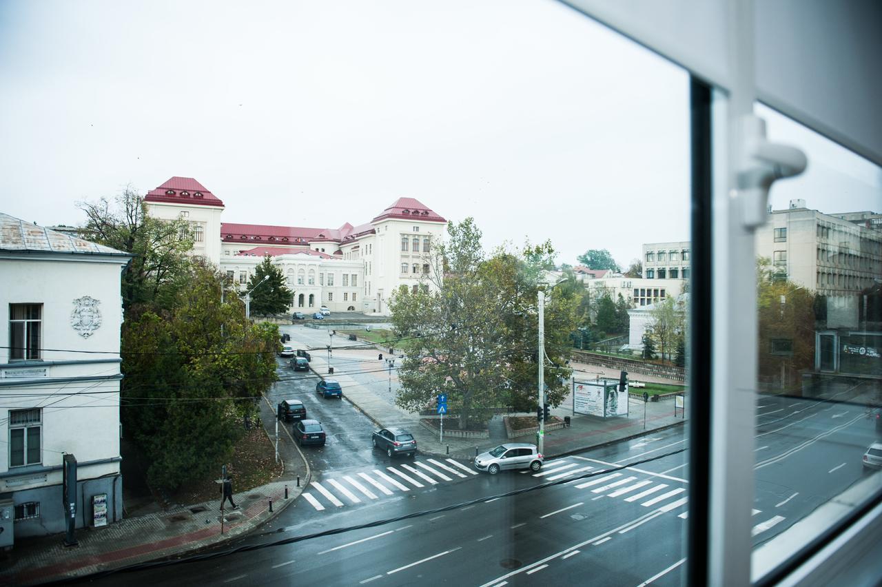 White Dream Suites Яш Екстериор снимка